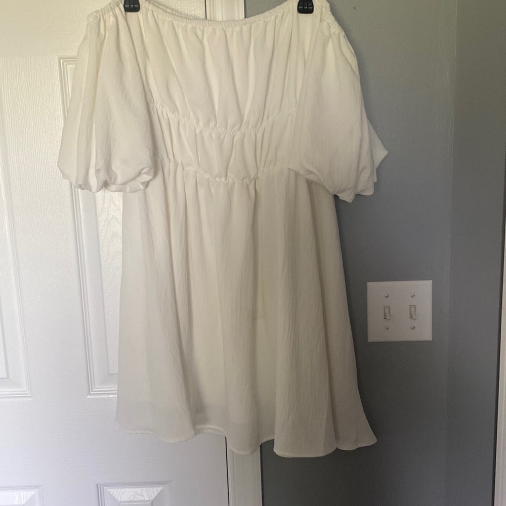 Off shoulder white puff sleeve dress